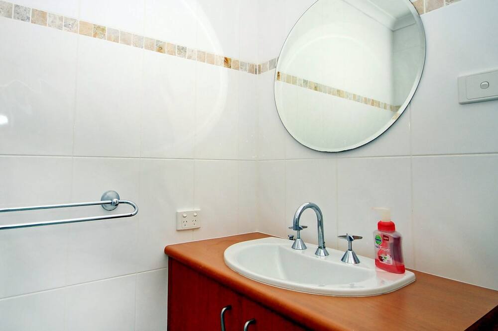 Photo of Bathroom in Soldiers Point