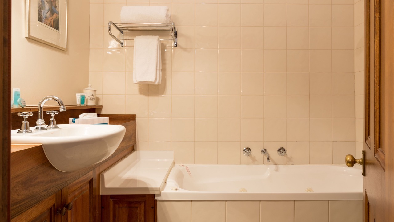 Photo of Bathroom in Strahan