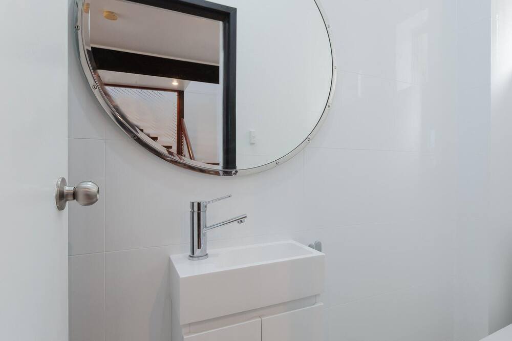 Photo of Bathroom in Fingal Bay