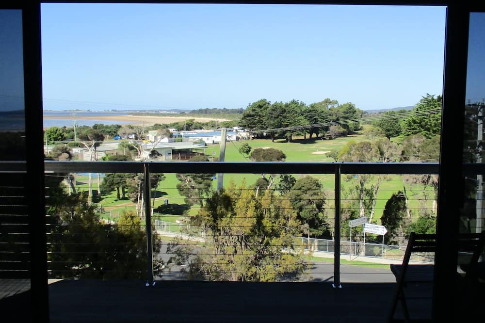 Photo of Patio Balcony in Greens Beach