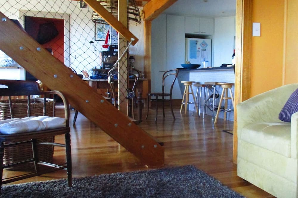 Photo of Livingroom in Greens Beach