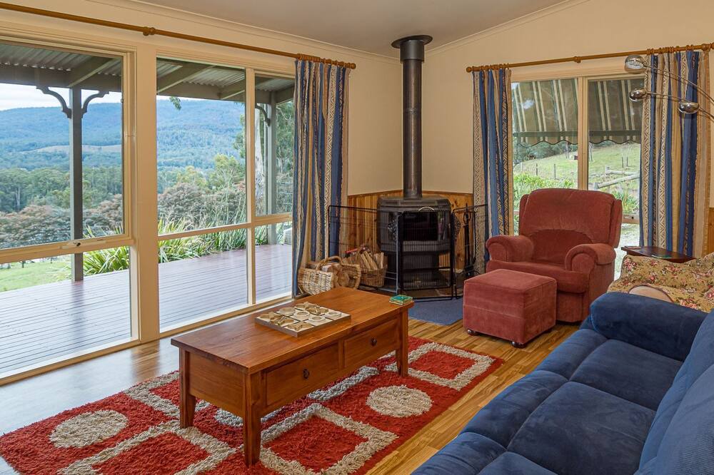 Photo of Livingroom in Buxton