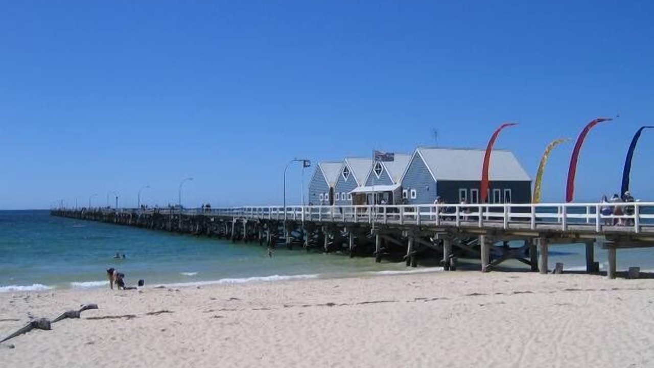 Photo of Others in Broadwater