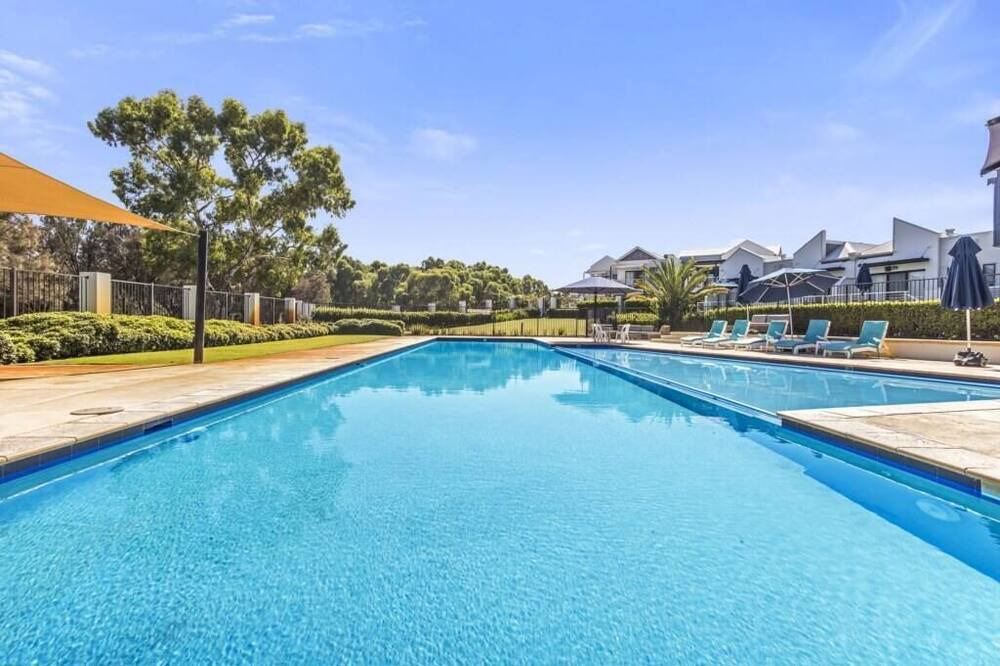 Photo of Outdoor in Ascot