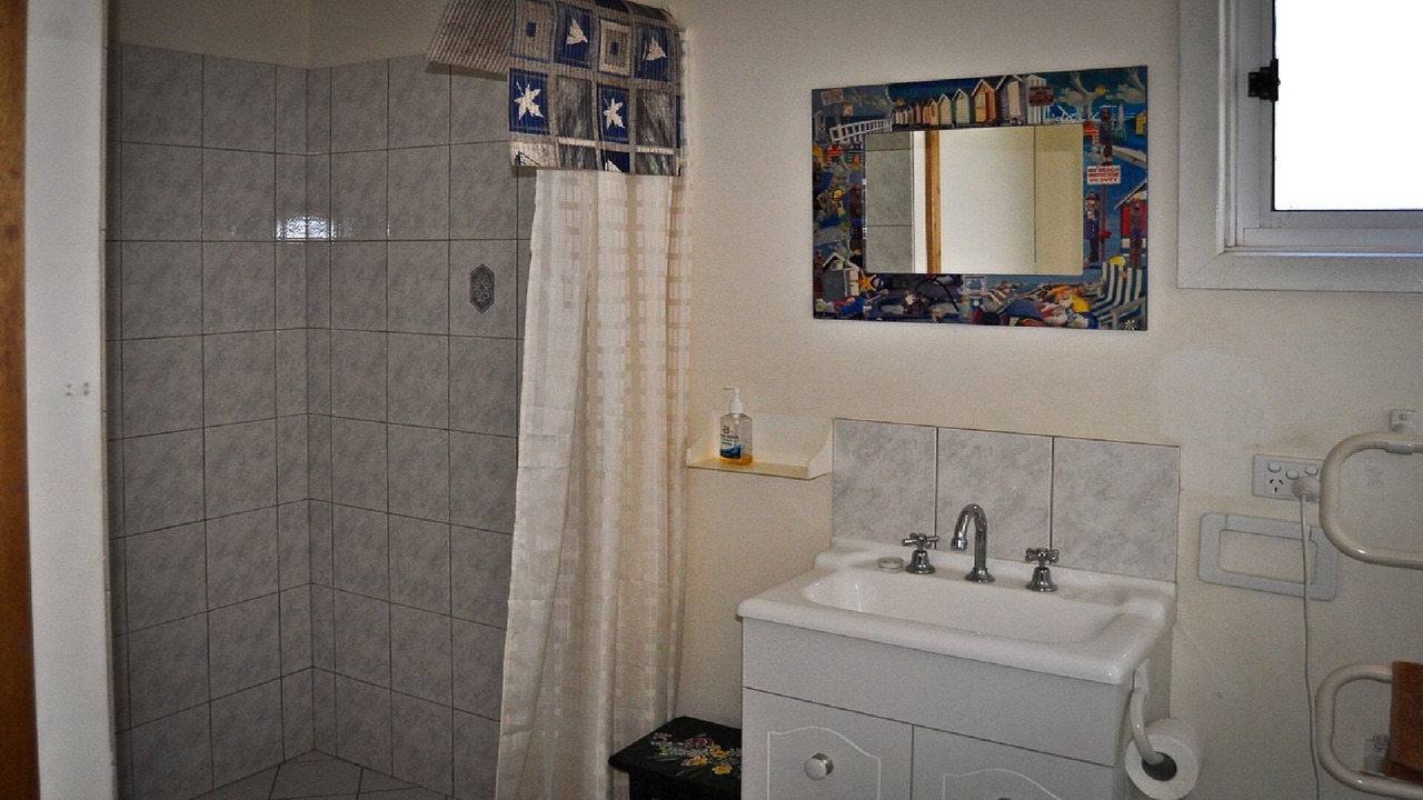 Photo of Bathroom in Lake Wangary
