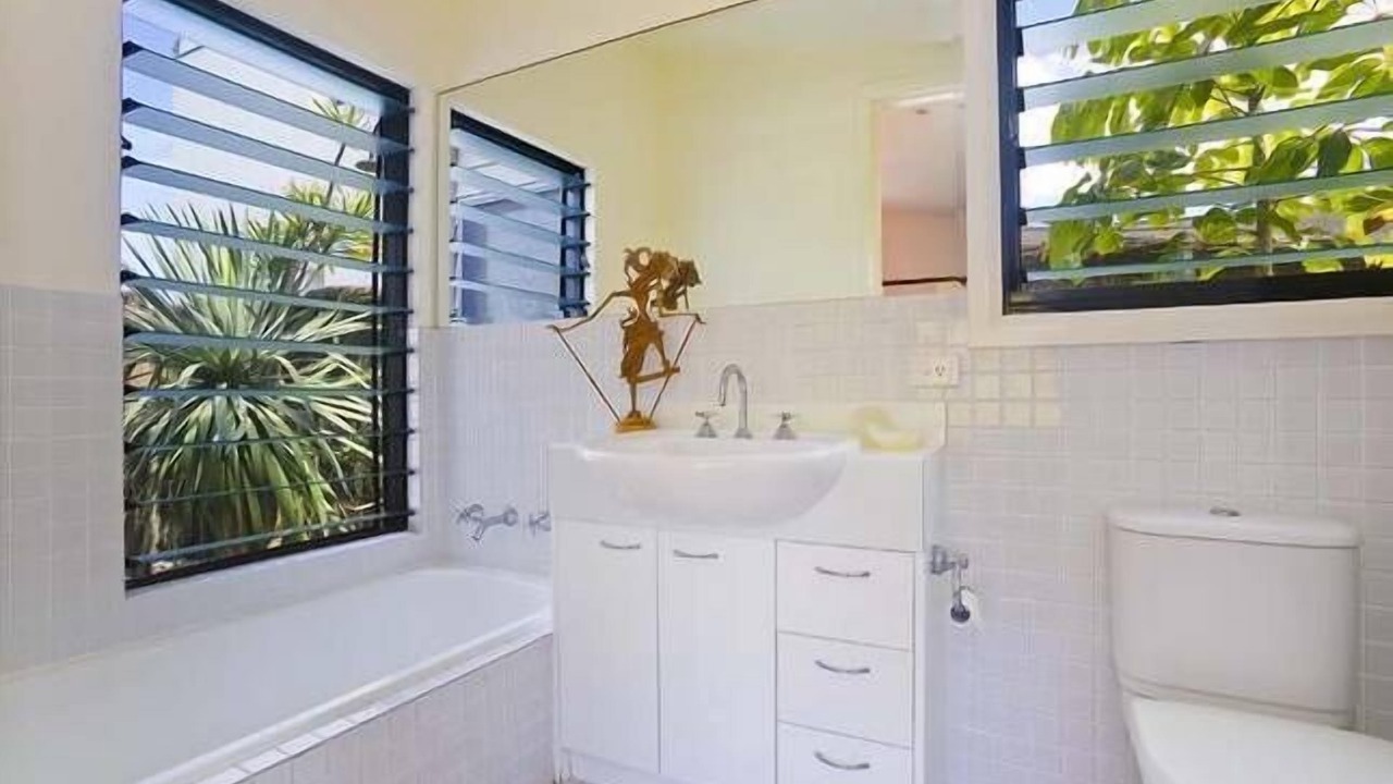 Photo of Bathroom in Boomerang Beach