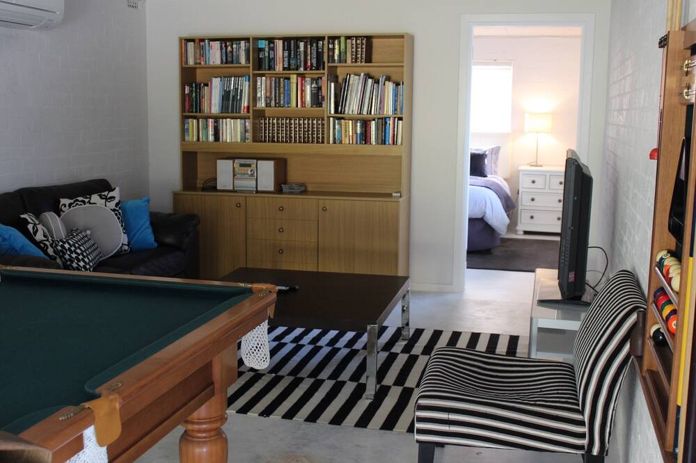Photo of Livingroom in Guilderton