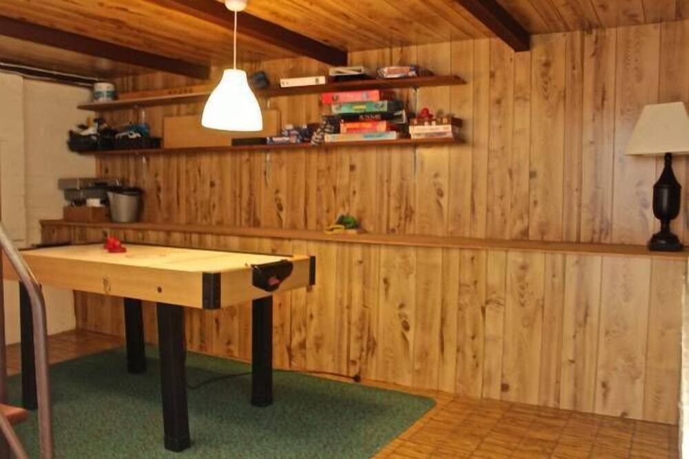 Photo of Livingroom in Guilderton