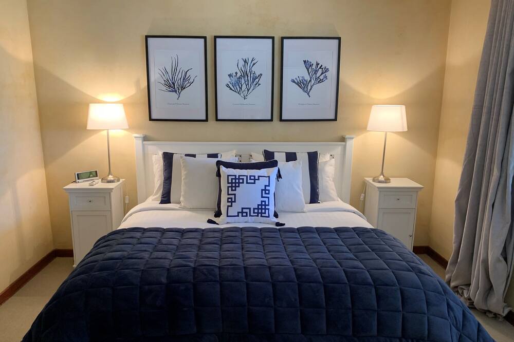 Photo of Bedroom in Guilderton