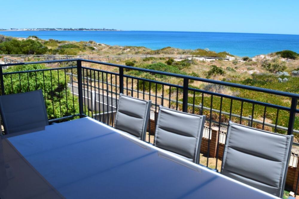 Photo of Patio Balcony in Silver Sands