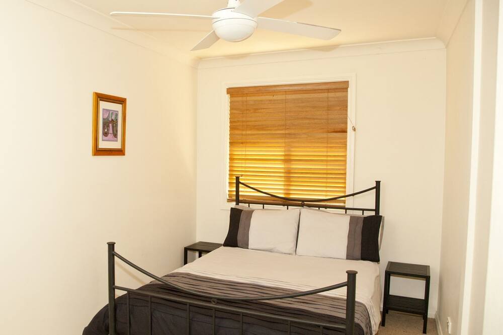 Photo of Bedroom in Tea Gardens