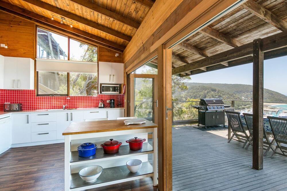Photo of Kitchen in Wye River