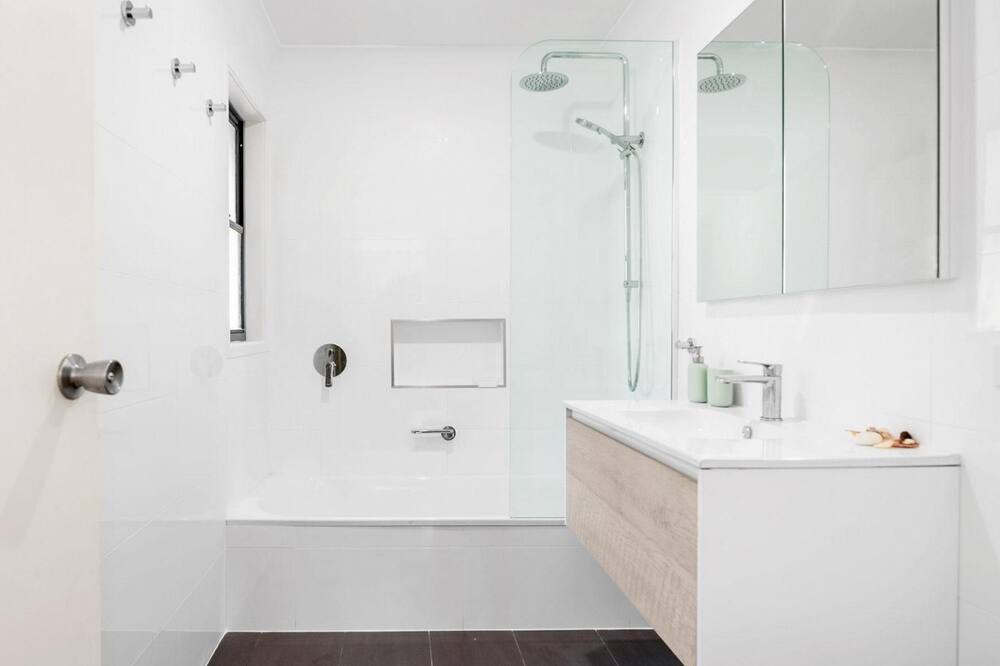 Photo of Bathroom in Macmasters Beach