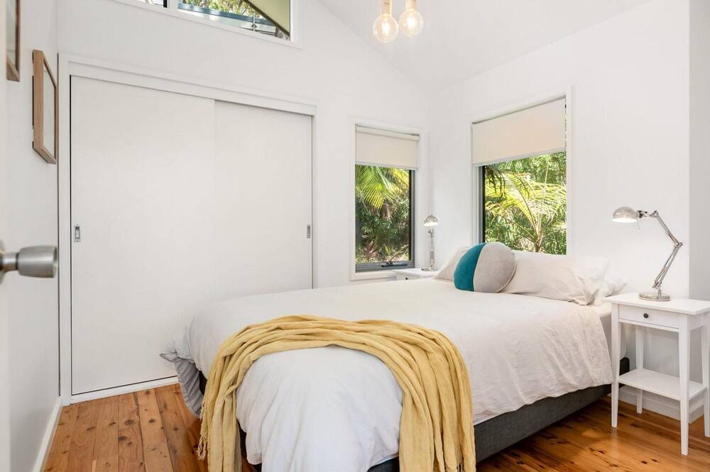 Photo of Bedroom in Macmasters Beach