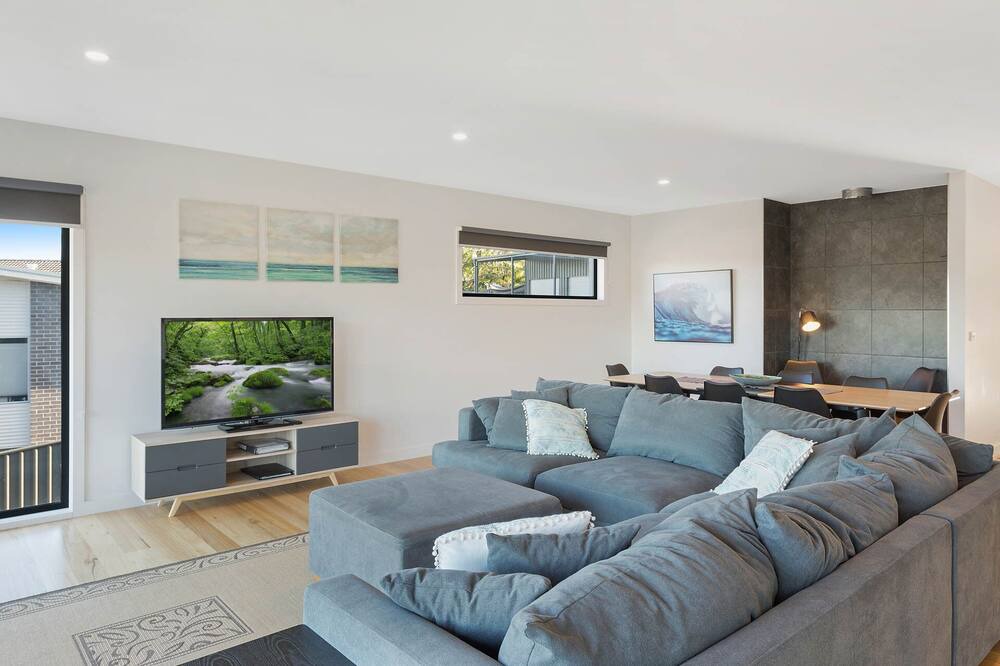 Photo of Livingroom in Eden