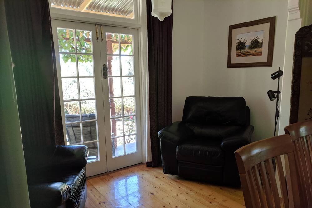 Photo of Livingroom in Harcourt