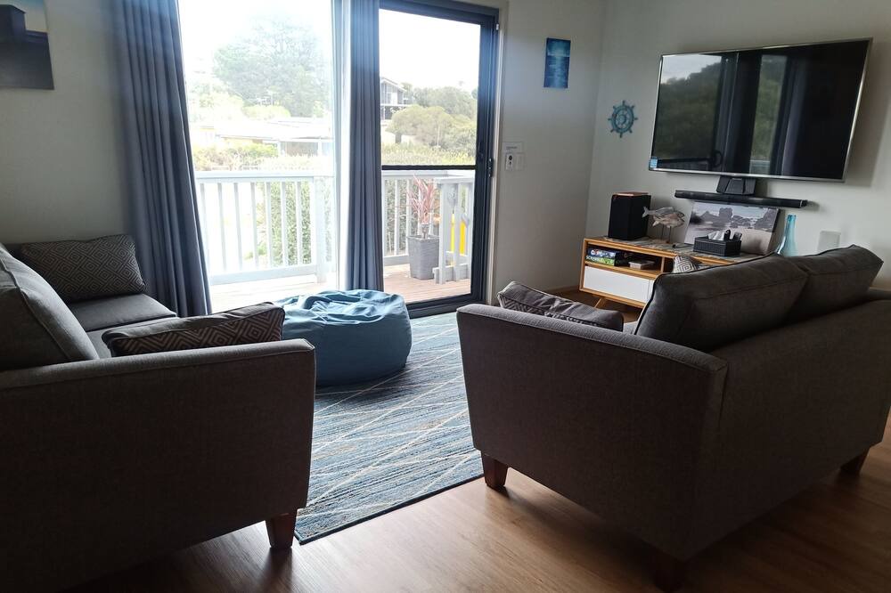 Photo of Livingroom in Venus Bay