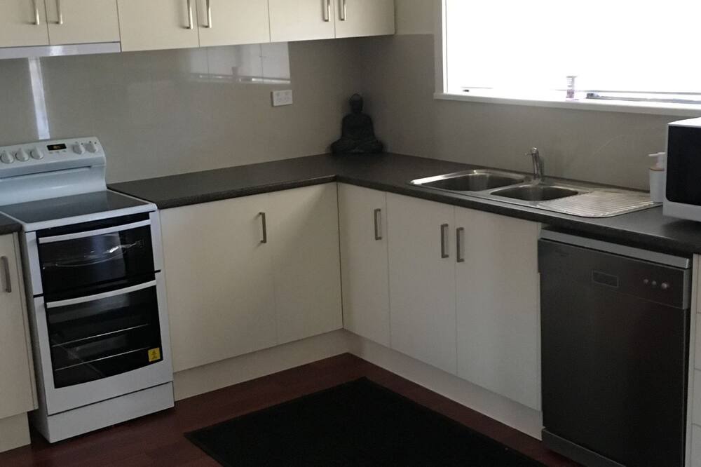 Photo of Kitchen in Moonta Bay