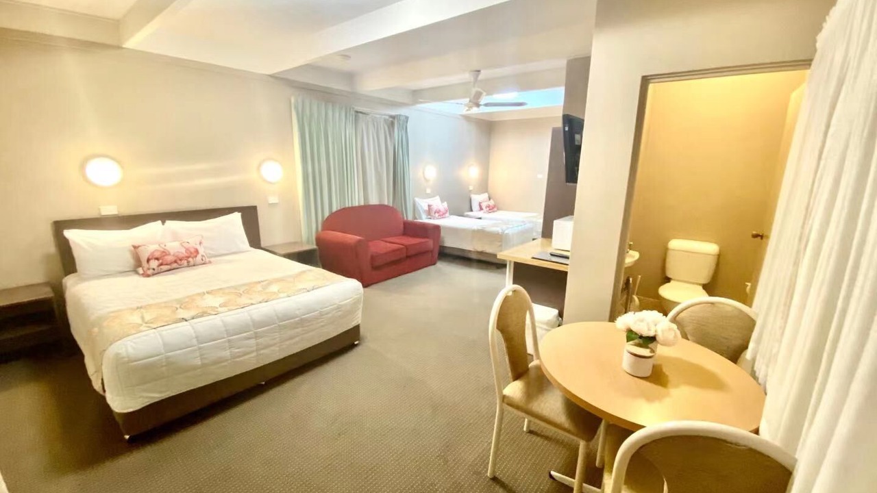Photo of Bedroom in Parkes