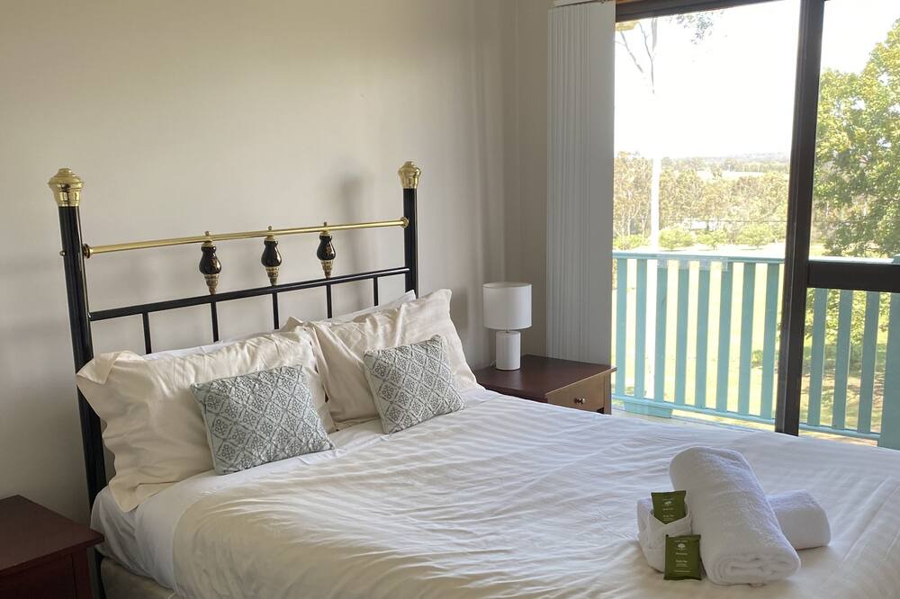 Photo of Bedroom in Lovedale