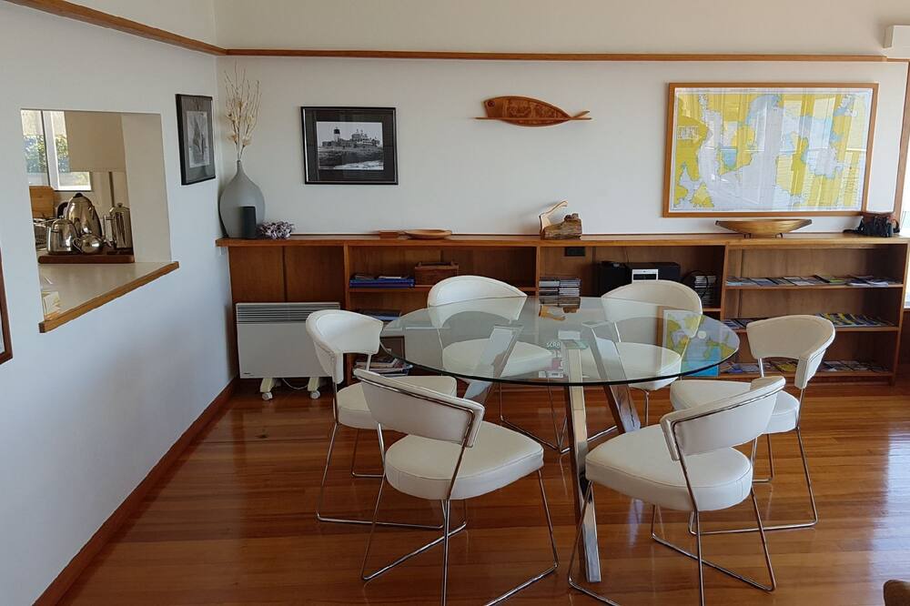 Photo of Kitchen in South Arm
