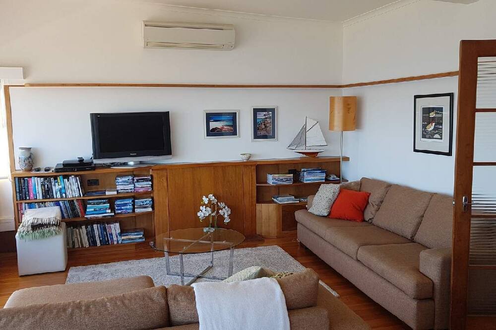 Photo of Livingroom in South Arm