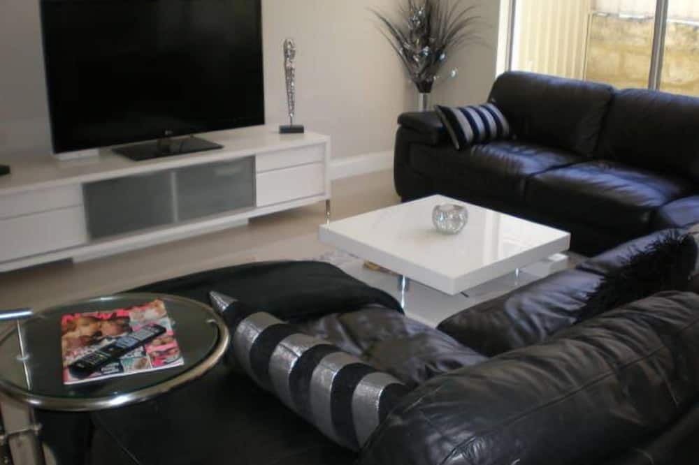 Photo of Livingroom in Ashby