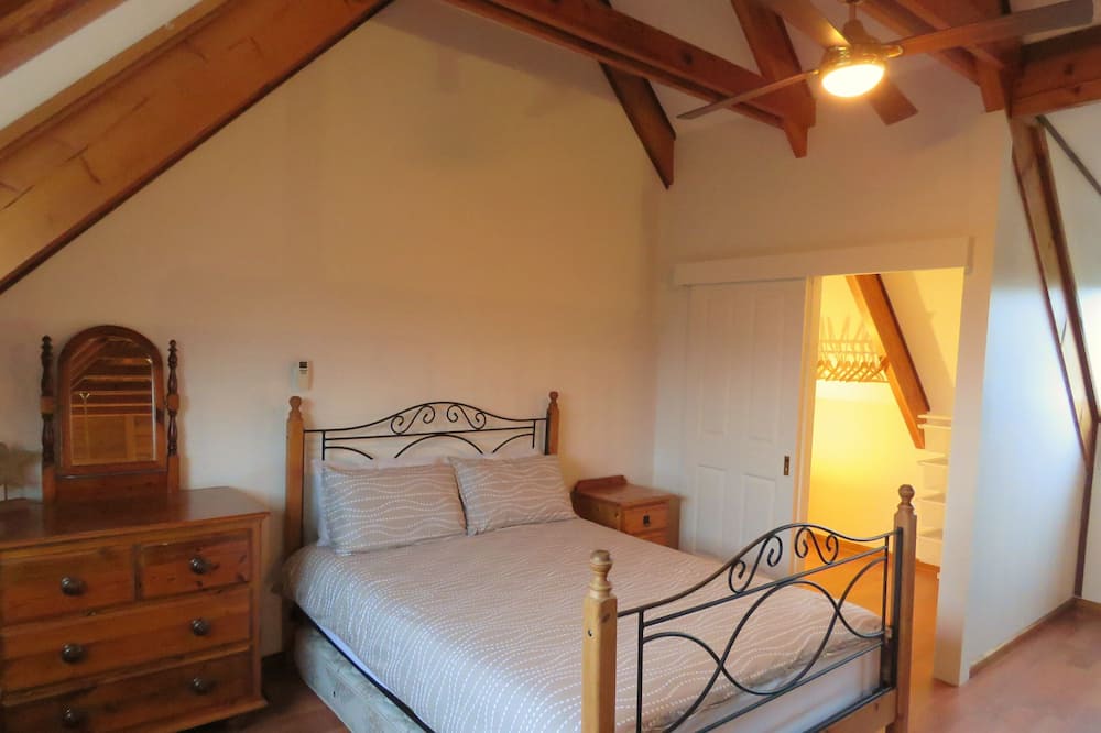 Photo of Bedroom in Marion Bay