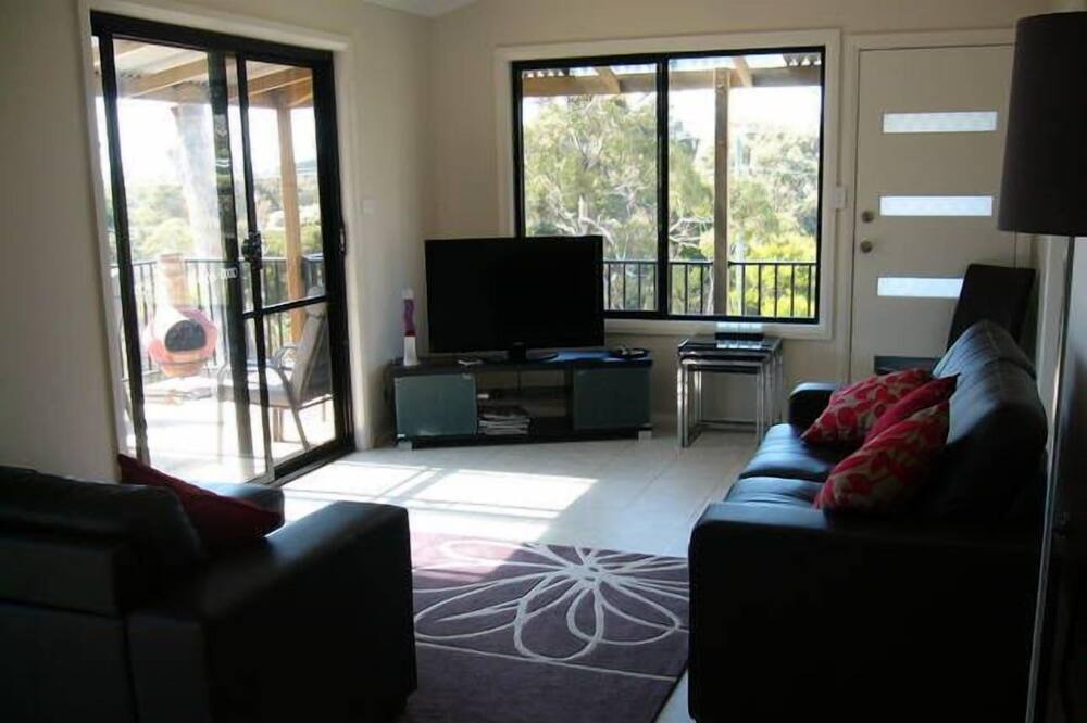 Photo of Livingroom in Greens Beach