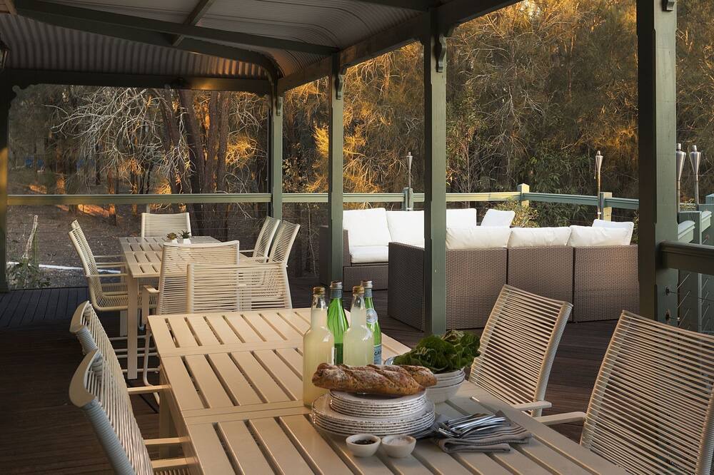Photo of Patio Balcony in North Rothbury