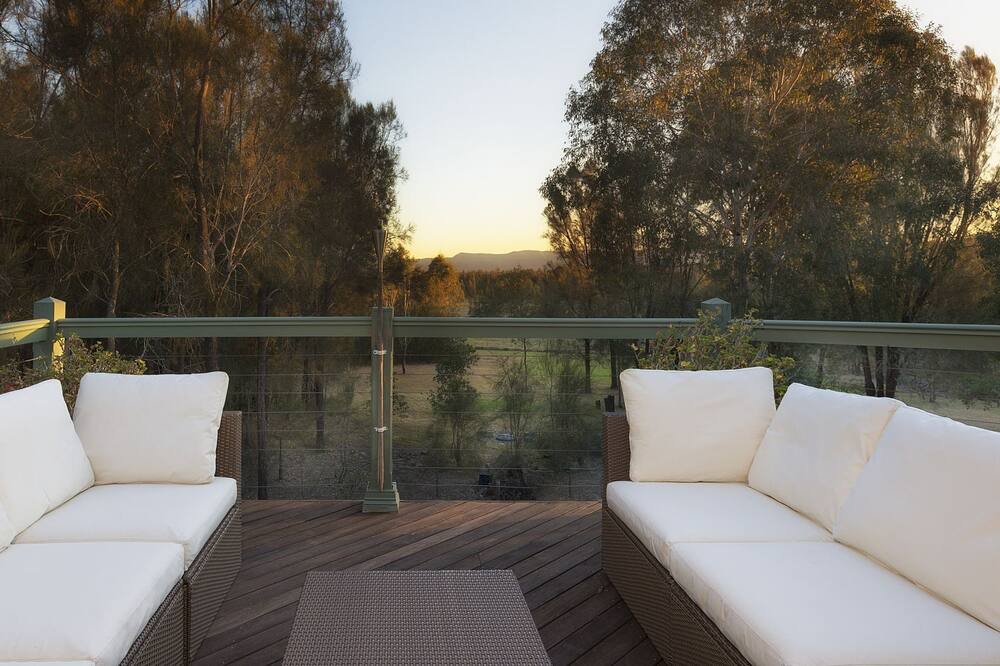 Photo of Patio Balcony in North Rothbury
