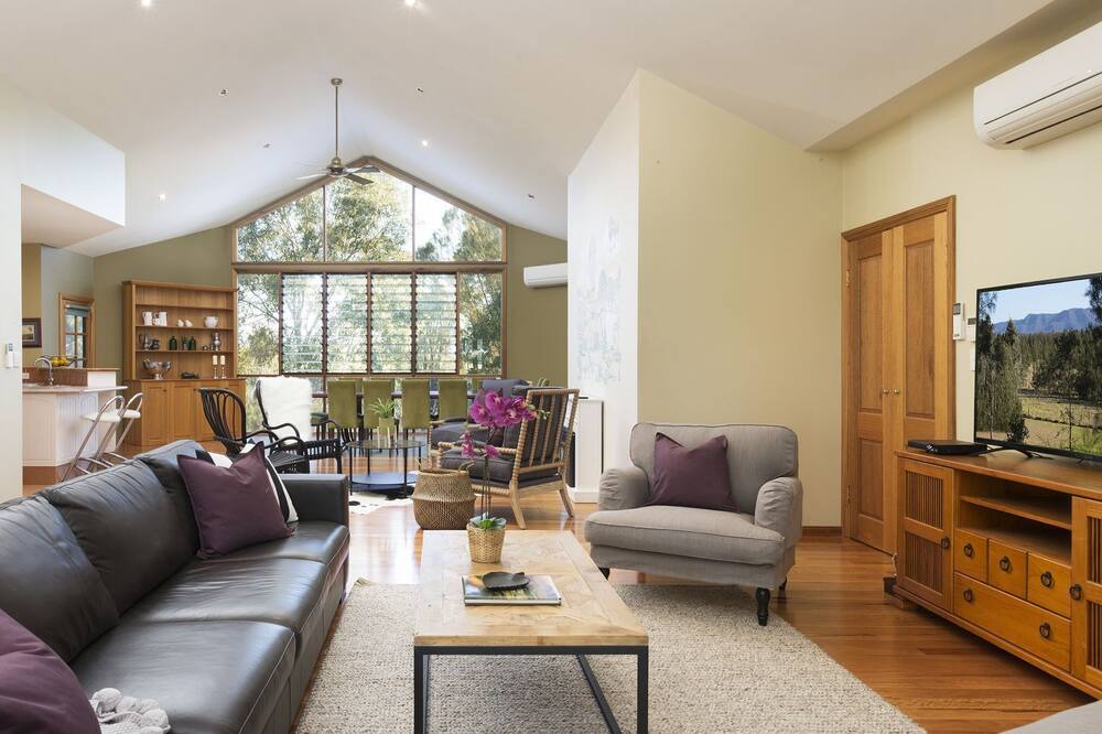 Photo of Livingroom in North Rothbury