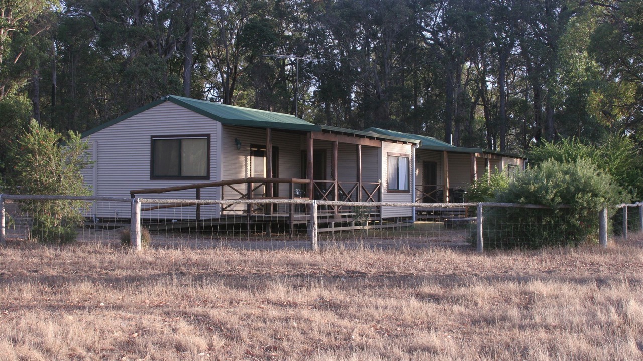 Photo of Buildings in Cundinup
