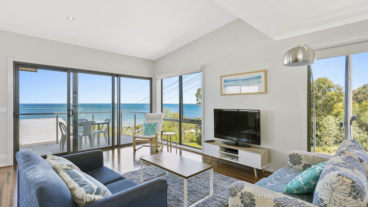 Photo of Others in Lorne