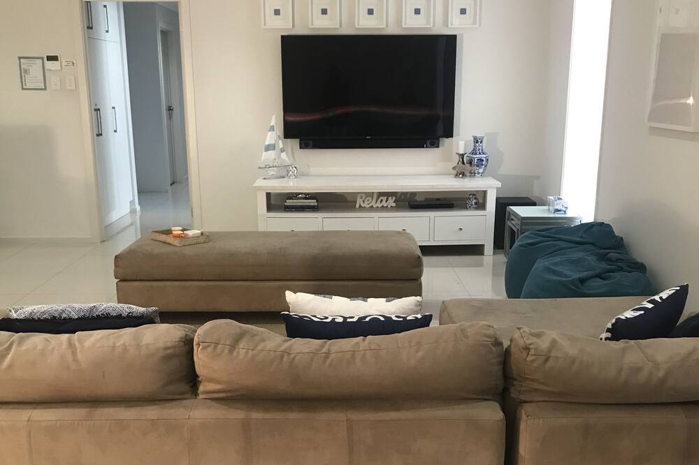 Photo of Livingroom in Port Hughes