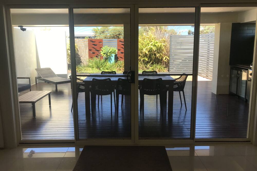 Photo of Livingroom in Port Hughes