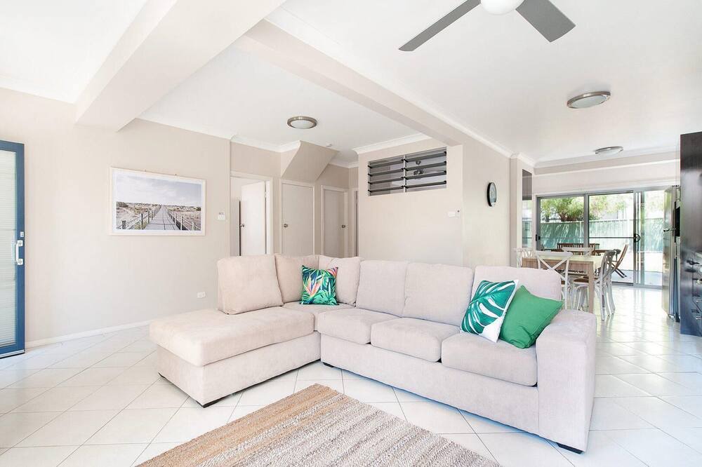 Photo of Livingroom in Fingal Bay
