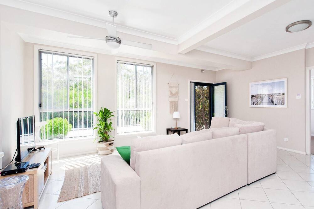Photo of Livingroom in Fingal Bay