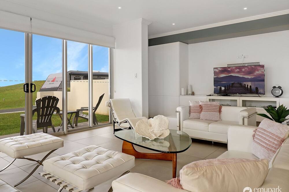 Photo of Livingroom in Emu Park