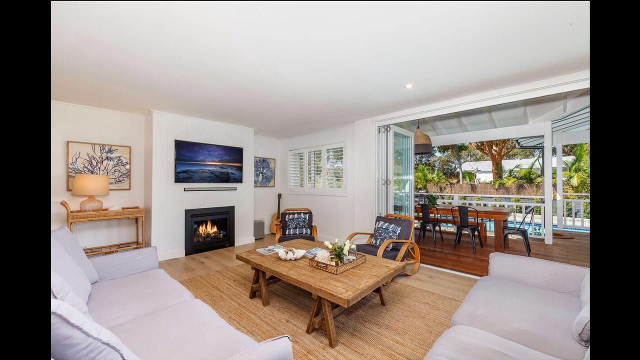 Photo of Livingroom in Bayview