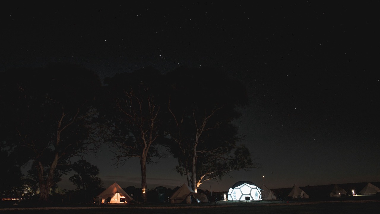 Photo of Outdoor in Comaum