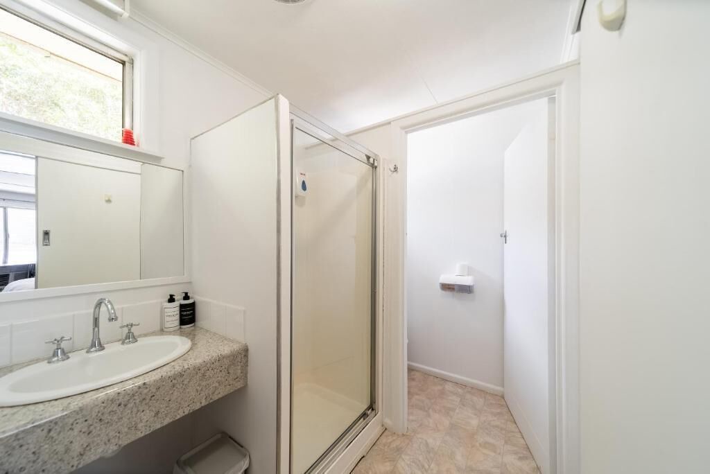 Photo of Bathroom in Tallangatta
