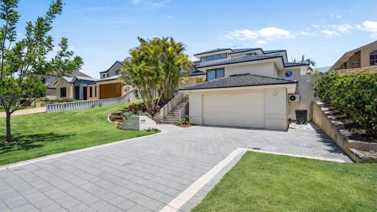 Photo of Others in Dianella