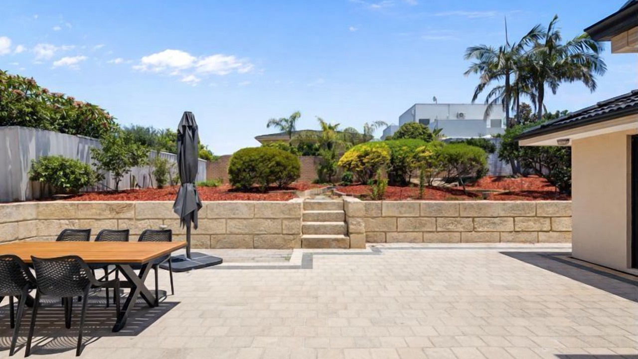 Photo of Others in Dianella