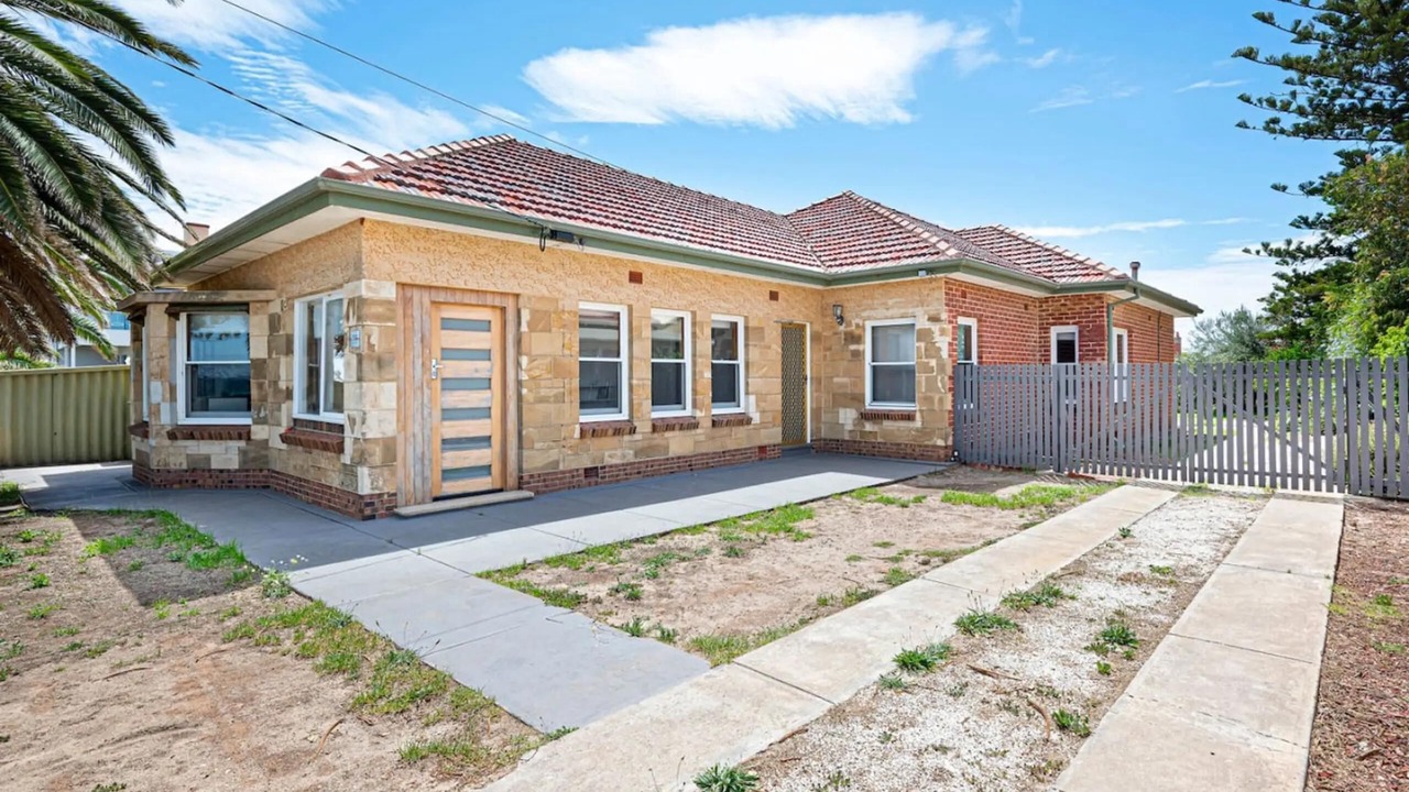 Photo of Outdoor in Largs North