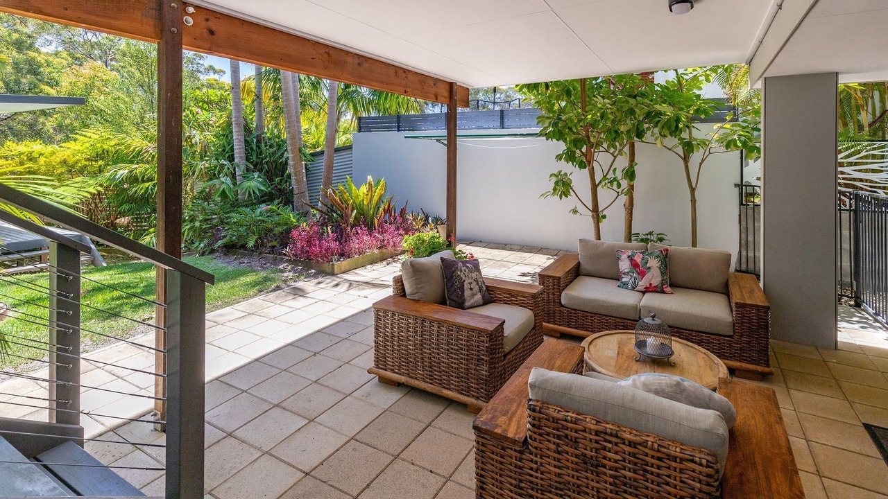 Photo of Patio Balcony in Elizabeth Beach