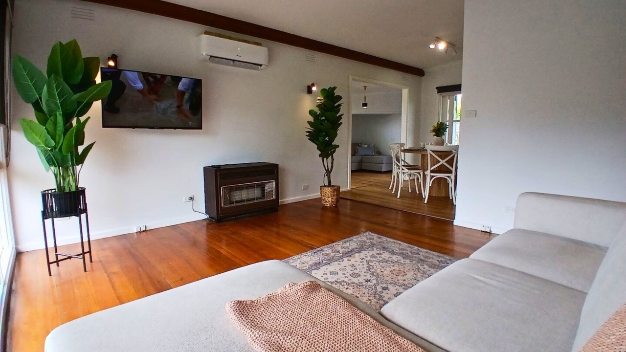 Photo of Livingroom in Capel Sound