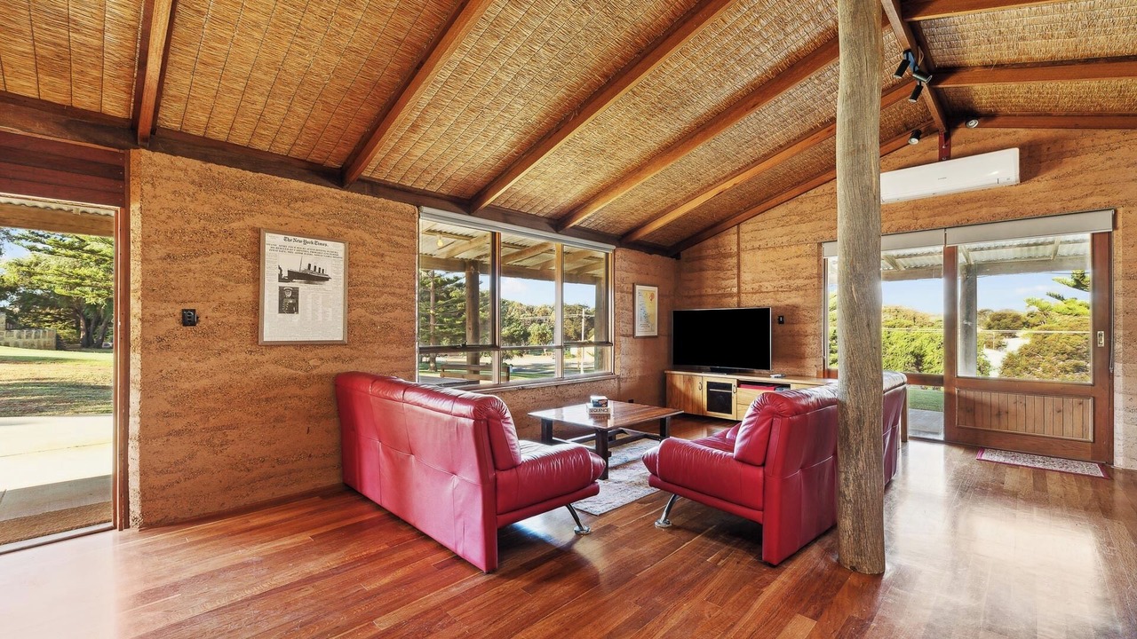 Photo of Livingroom in Ledge Point