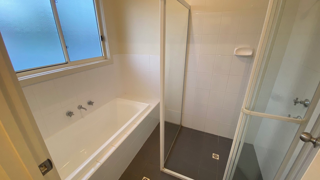 Photo of Bathroom in Minlacowie