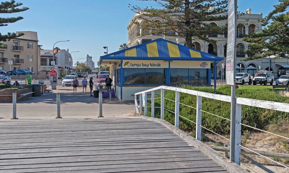 Photo of Outdoor in Largs Bay